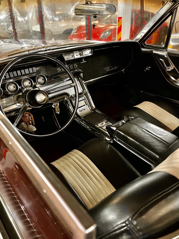 1964 Ford Thunderbird