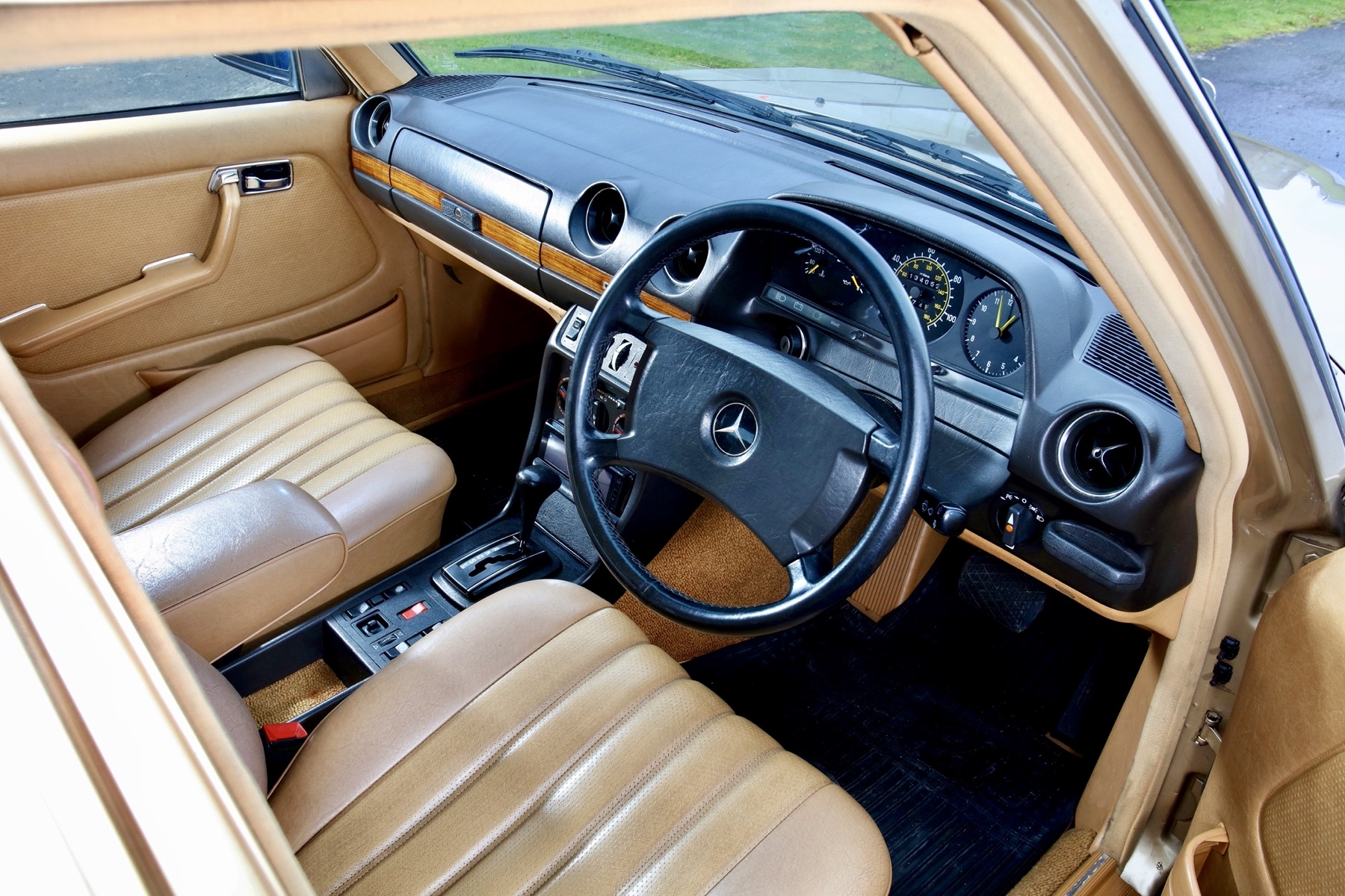 1984 Mercedes 300D