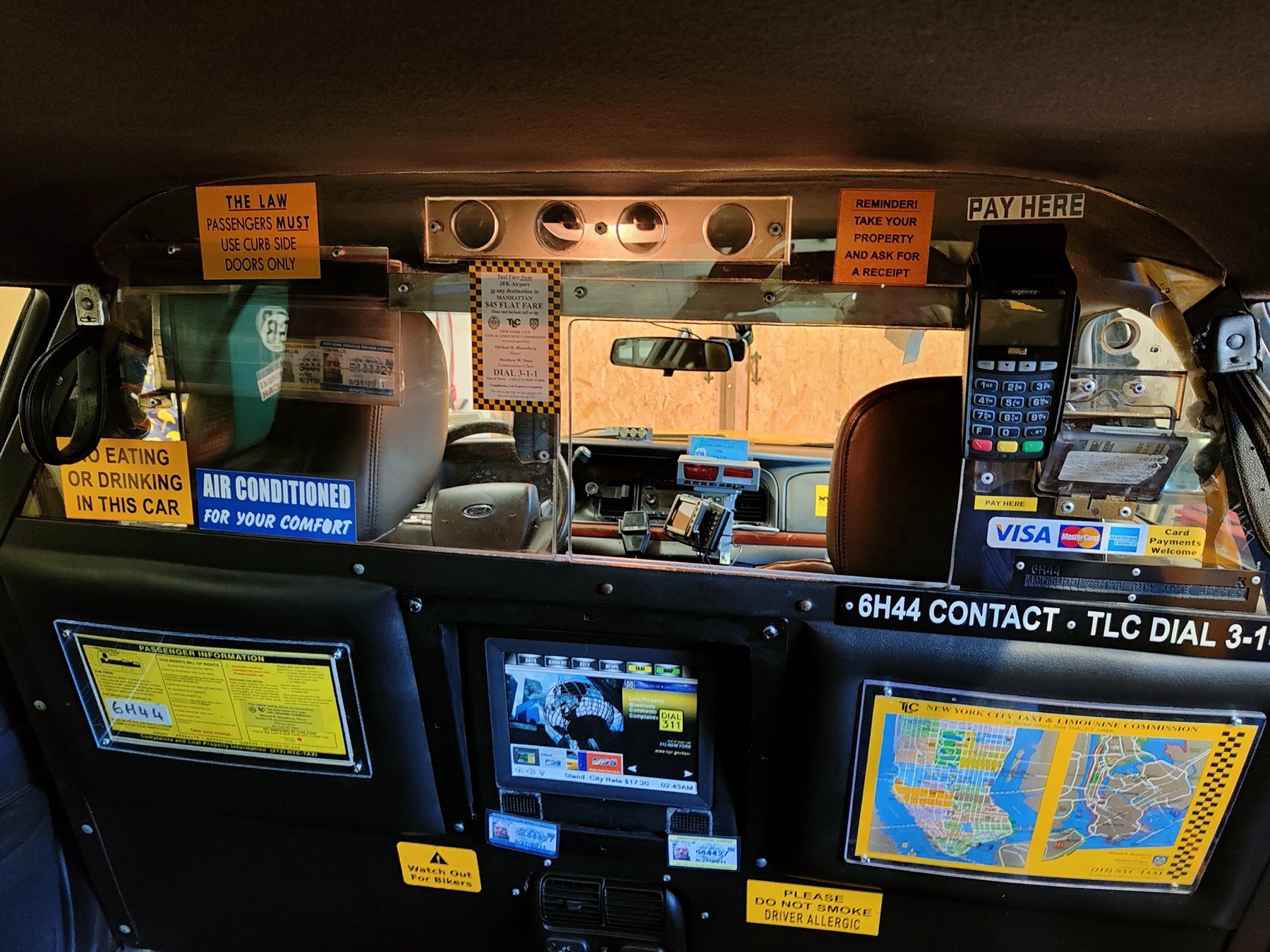 2011 Ford Crown Victoria NYC Taxi