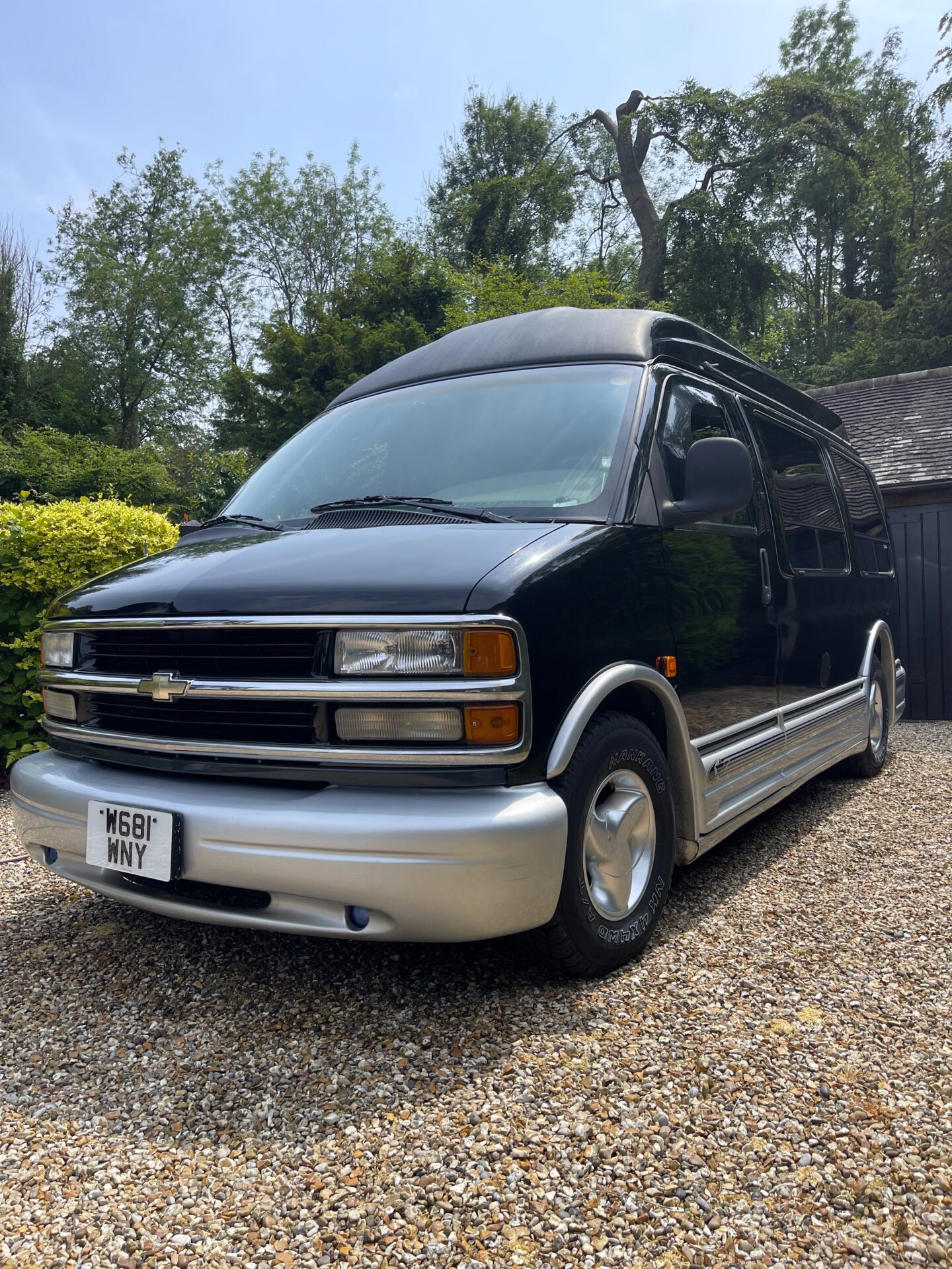 2000 Chevrolet Express Starcraft