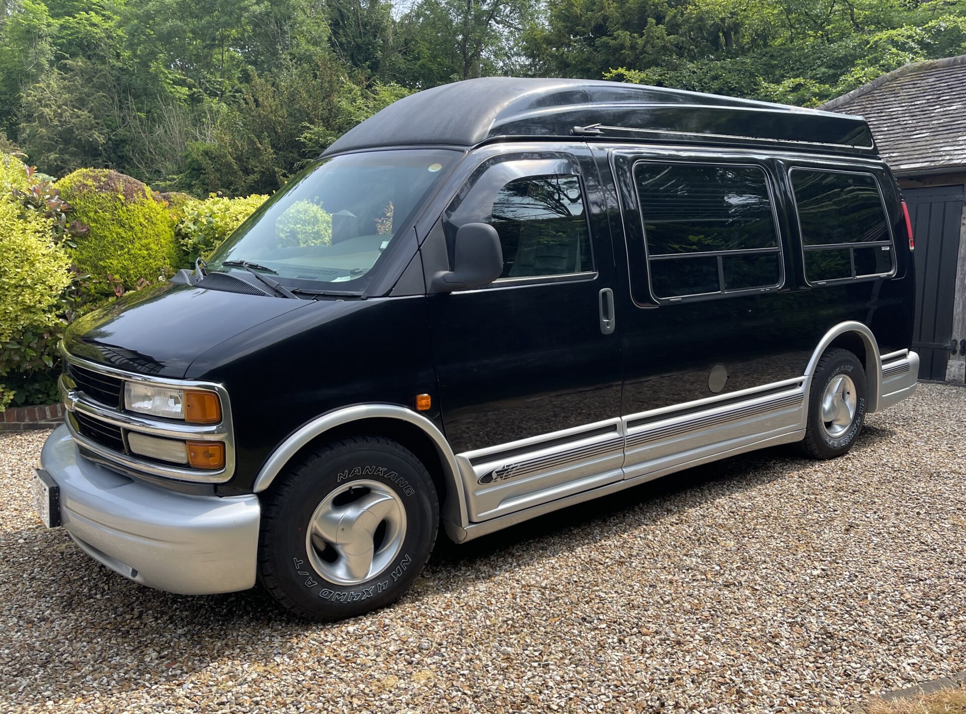 2000 Chevrolet Express Starcraft