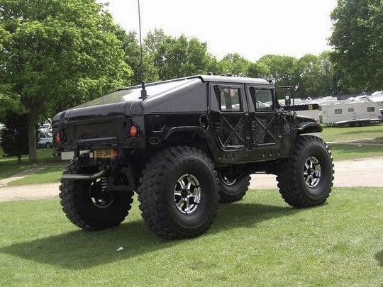 Hummer Monster Truck