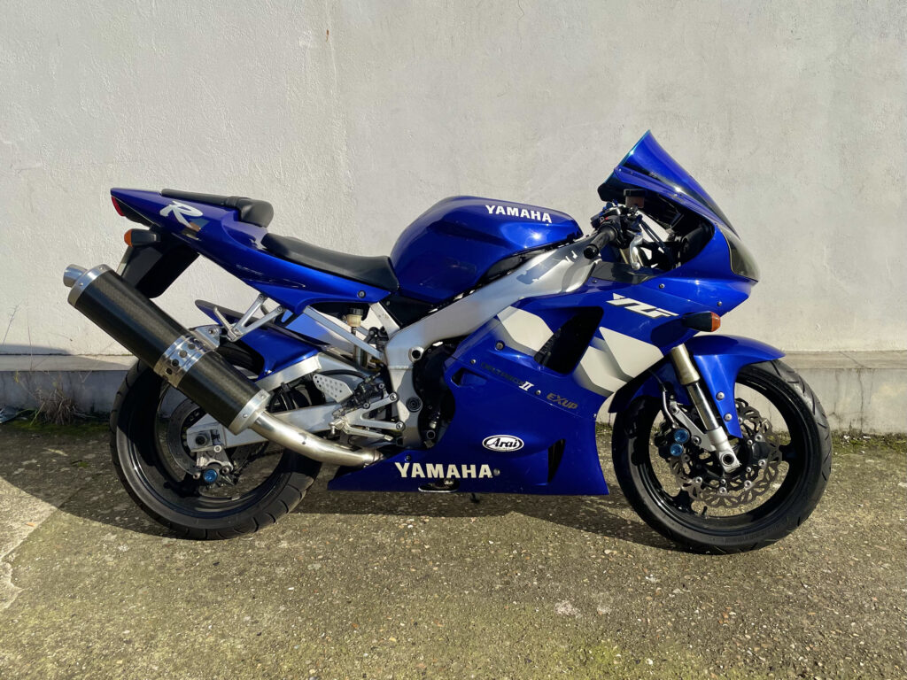 2000 Yamaha R1
