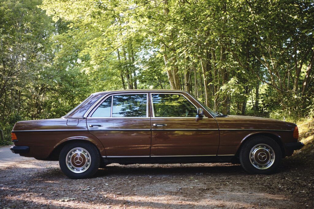Mercedes W123