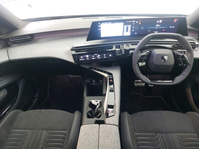 2025 Peugeot 5008 SUV - London based Action Vehicle Hire Vehicle Supply Film TV Productions