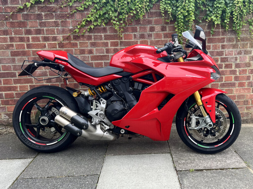 2018 Ducati Supersport S - London based Action Vehicle Hire Car Motorbike Bus Coach Vehicle Supply Film TV Productions