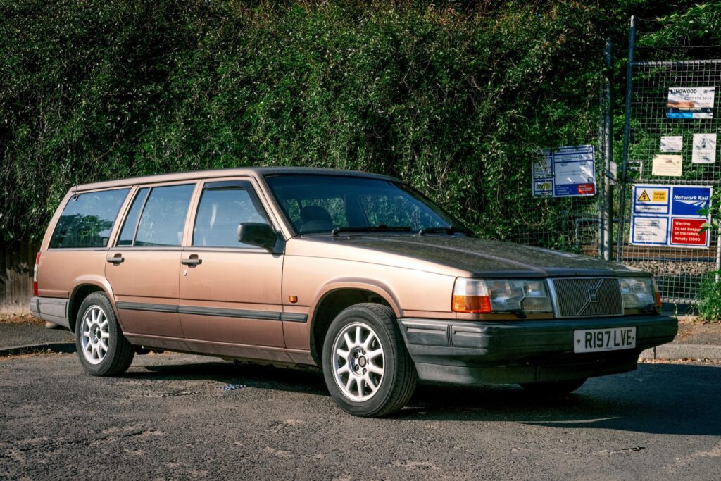 1998 Volvo Estate - London based Action Vehicle Hire Car Motorbike Bus Coach Vehicle Supply Film TV Productions