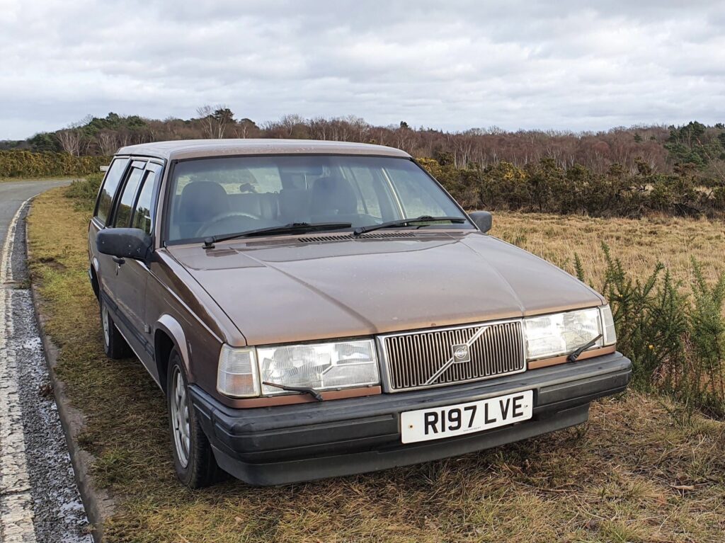 1998 Volvo Estate - London based Action Vehicle Hire Car Motorbike Bus Coach Vehicle Supply Film TV Productions