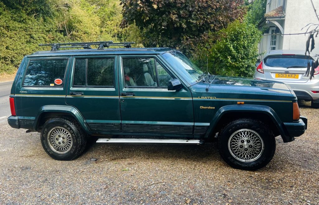 1994 Jeep Cherokee - London based Action Vehicle Hire Car Motorbike Bus Coach Vehicle Supply Film TV Productions