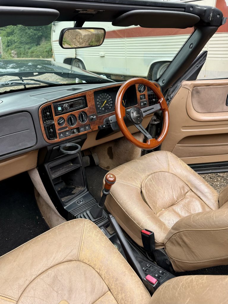 1992 Saab 900 - London based Action Vehicle Hire Car Motorbike Bus Coach Vehicle Supply Film TV Productions