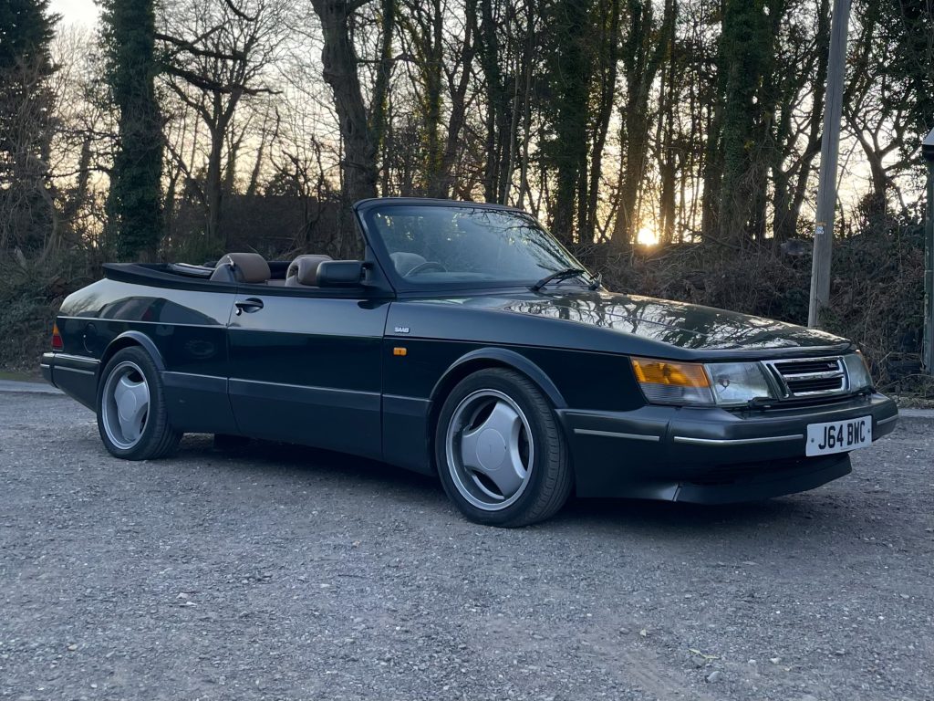1992 Saab 900 - London based Action Vehicle Hire Car Motorbike Bus Coach Vehicle Supply Film TV Productions