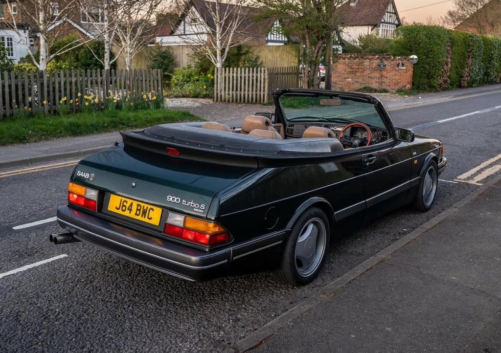 1992 Saab 900 - London based Action Vehicle Hire Car Motorbike Bus Coach Vehicle Supply Film TV Productions