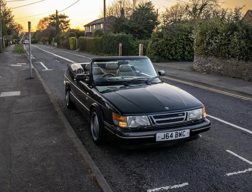 1992 Saab 900 - London based Action Vehicle Hire Car Motorbike Bus Coach Vehicle Supply Film TV Productions