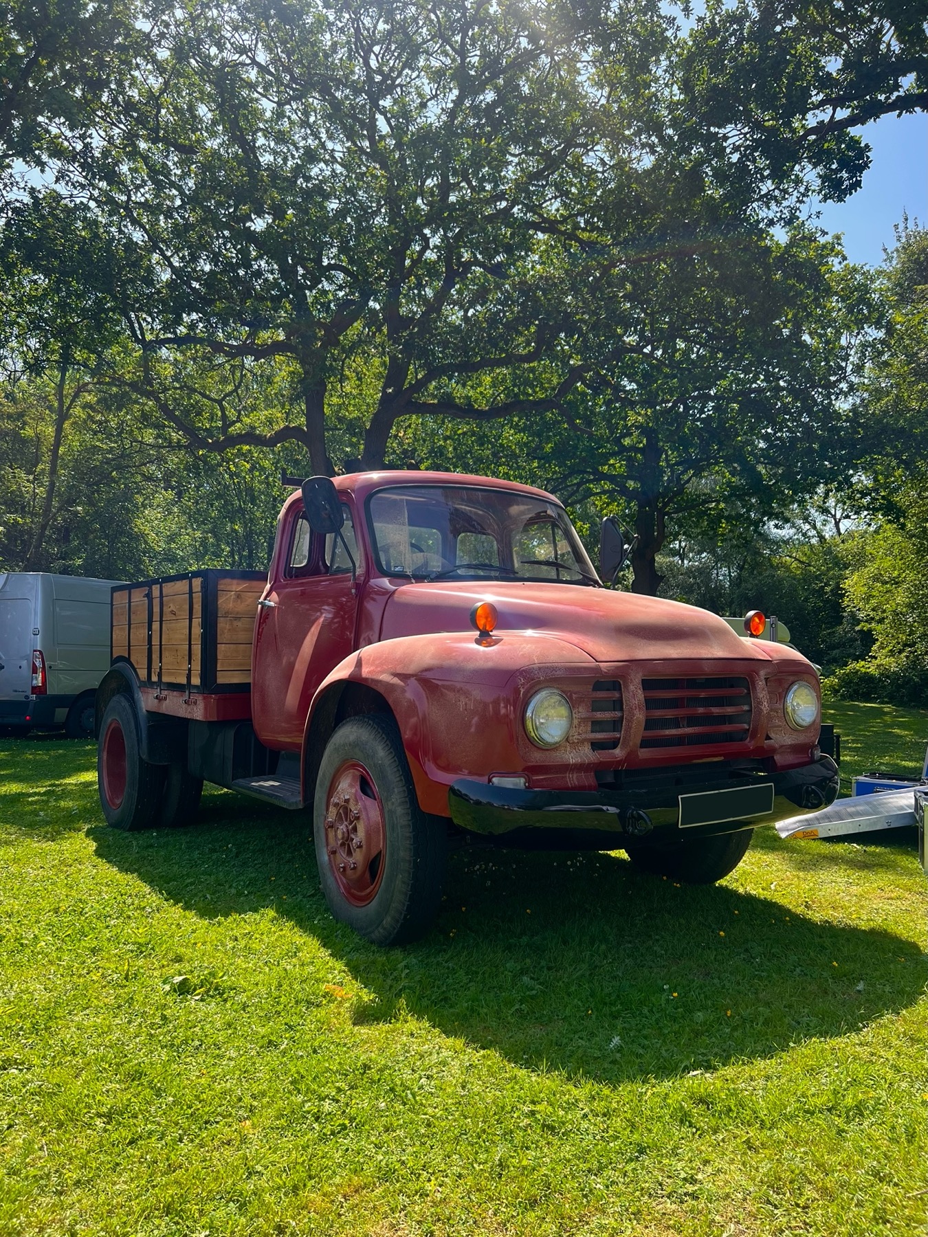 Big Red Bedford Truck - London based Action Vehicle Hire Car Motorbike Bus Coach Vehicle Supply Film TV Productions