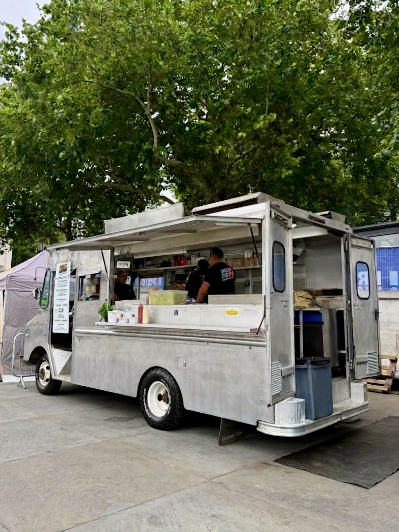 American Step Van - London based Action Vehicle Hire Car Motorbike Bus Coach Vehicle Supply Film TV Productions